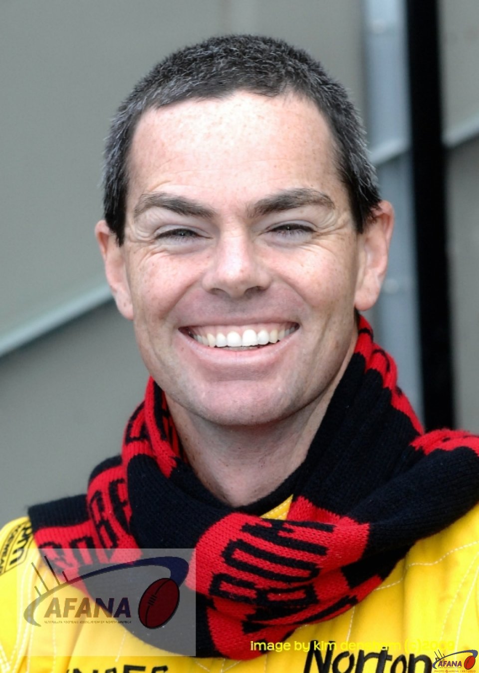 Craig Lowndes, V8 Supercar Champion