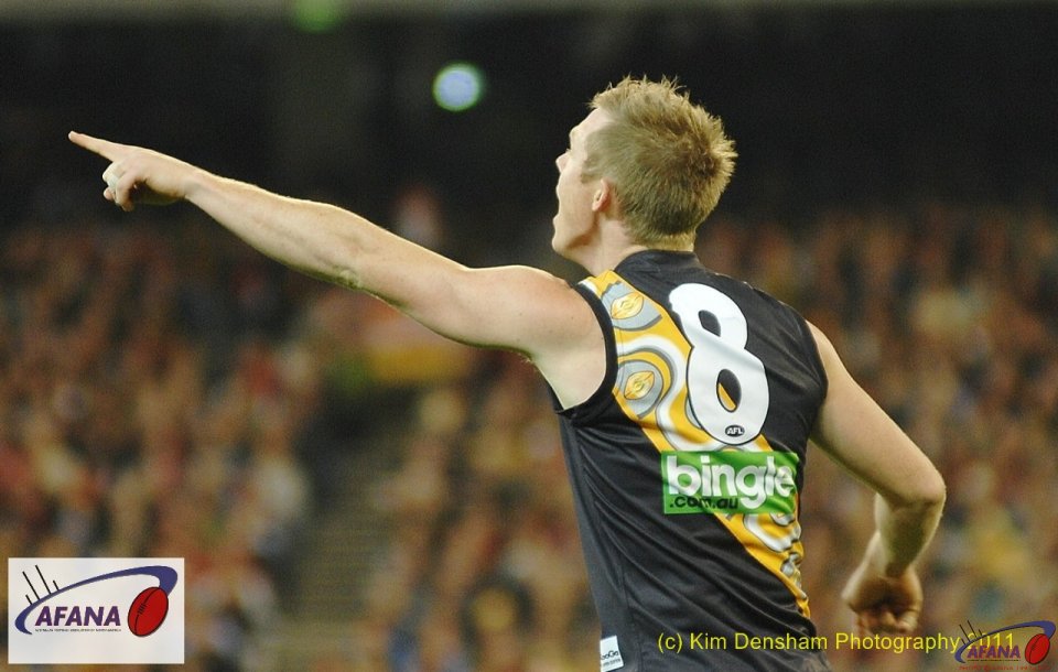 Riewoldt Directs The Traffic