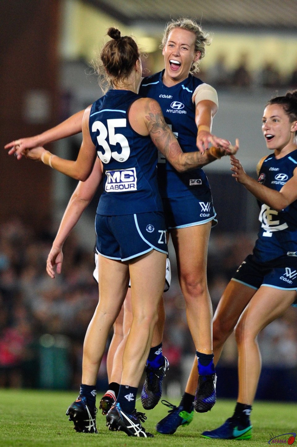 Jubilation at another Carlton goal by Bianca Jakobsson (35)
