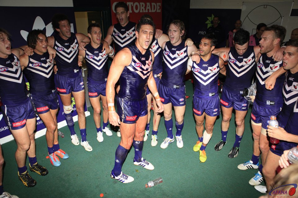 Pavlich Leads Song