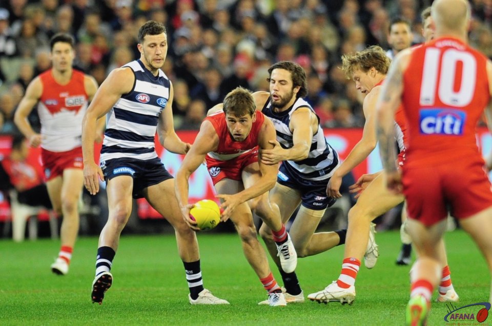 Parsons tackling for the Cats