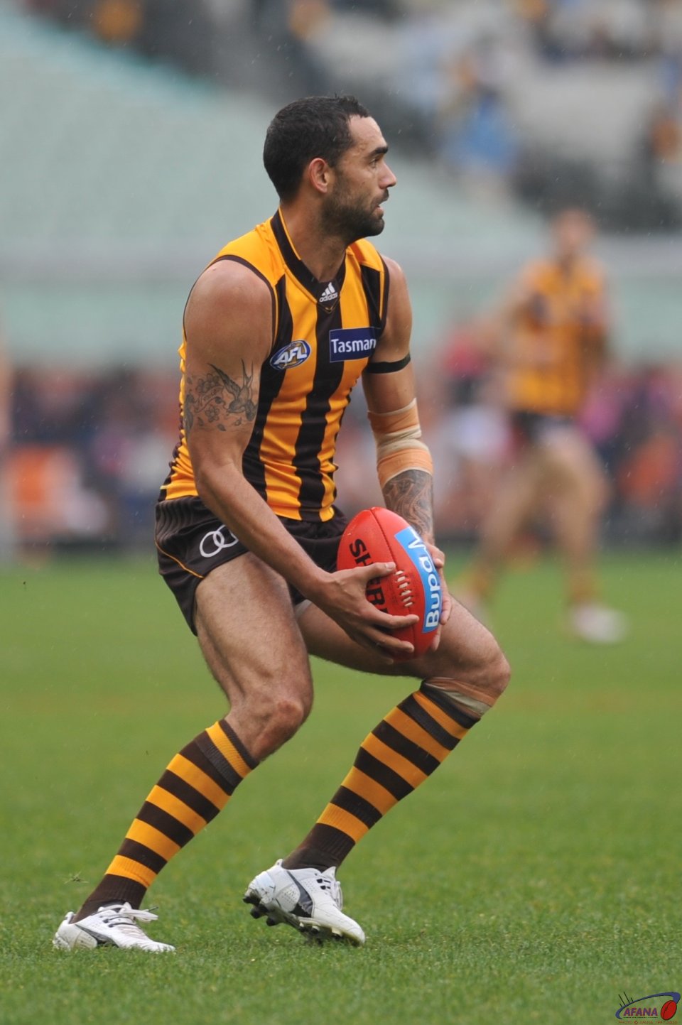 Shaun Burgoyne defending against an attacking Demons outfit