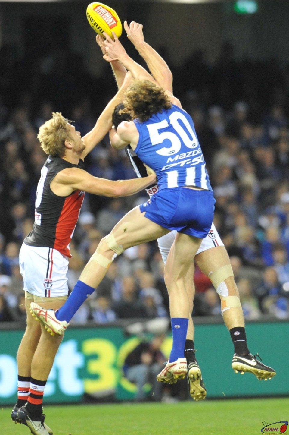 Ben Brown contests the ball against Dylan Roberton and Sam Gilbert