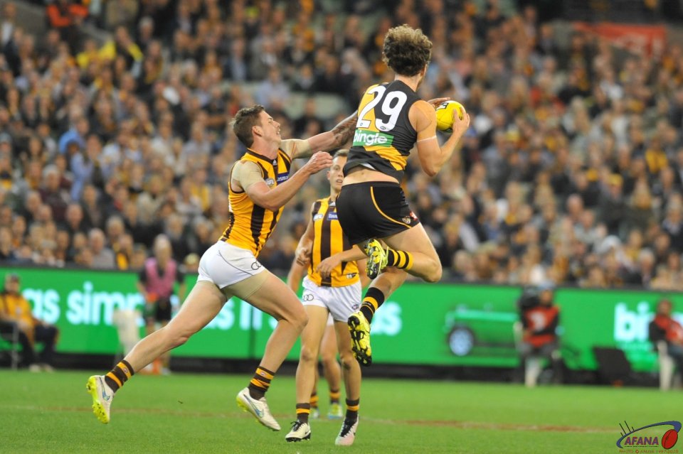 Vickery marks in the opening minute