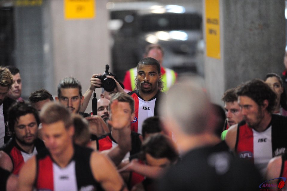 Jason Holmes debut game in the tunnel