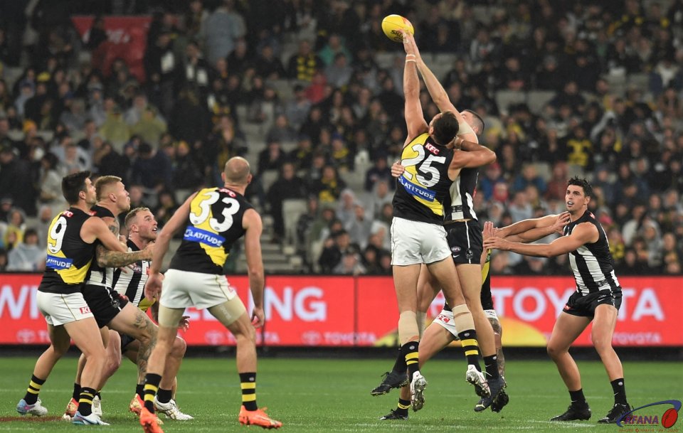 pies and tiges ruck battle