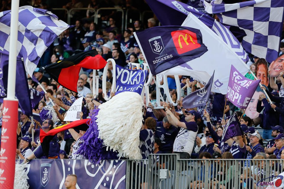 Fremantle supporters