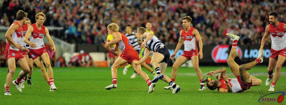 Heeney shows his pace through the midfield
