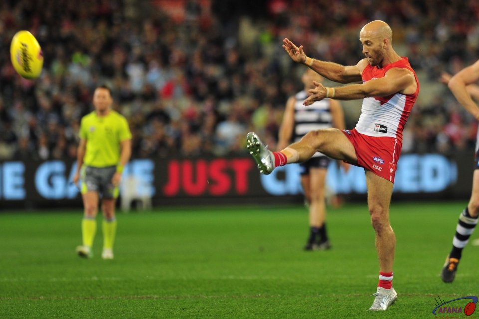 McVeigh scores in his 300th game of footy